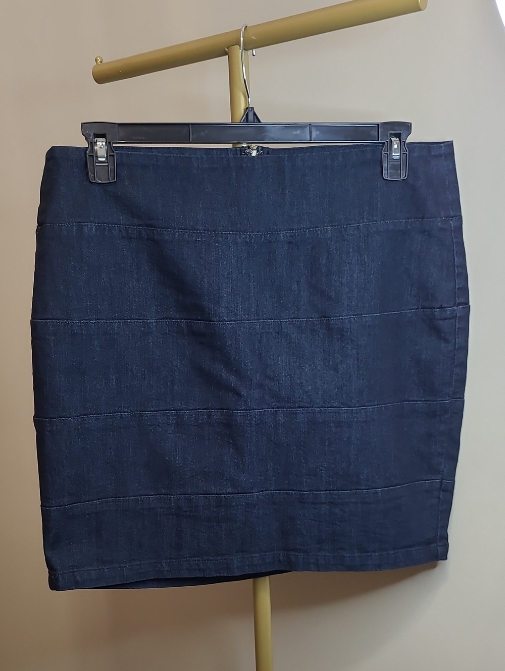 Roz & Ali Dark Blue Denim Pencil Skirt size 14